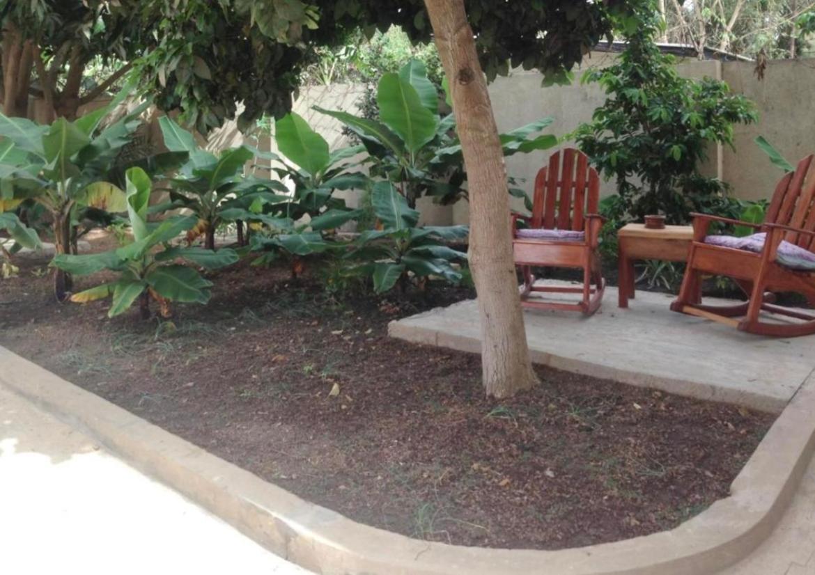 Summer Grove Villa Кололи Екстериор снимка