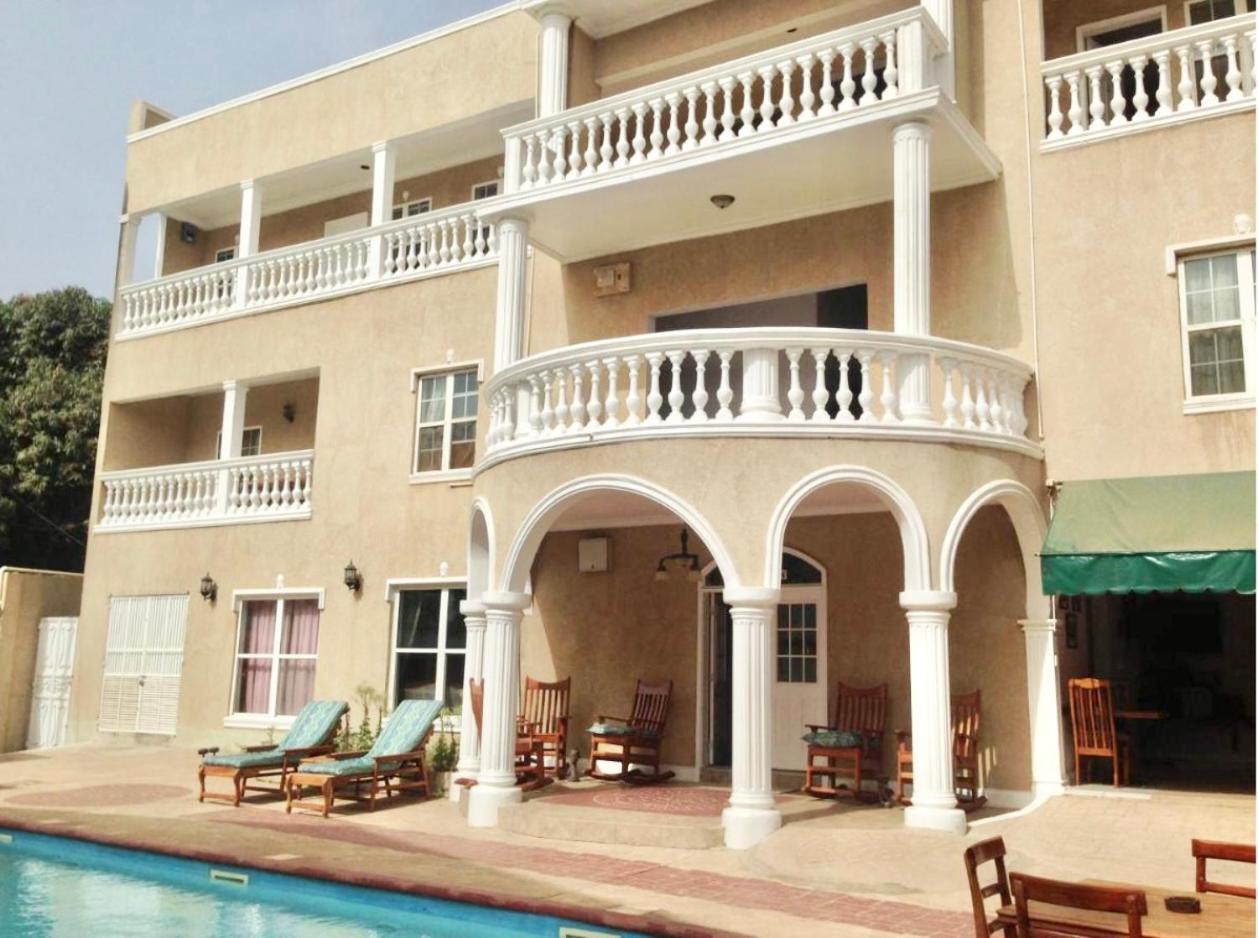 Summer Grove Villa Кололи Екстериор снимка