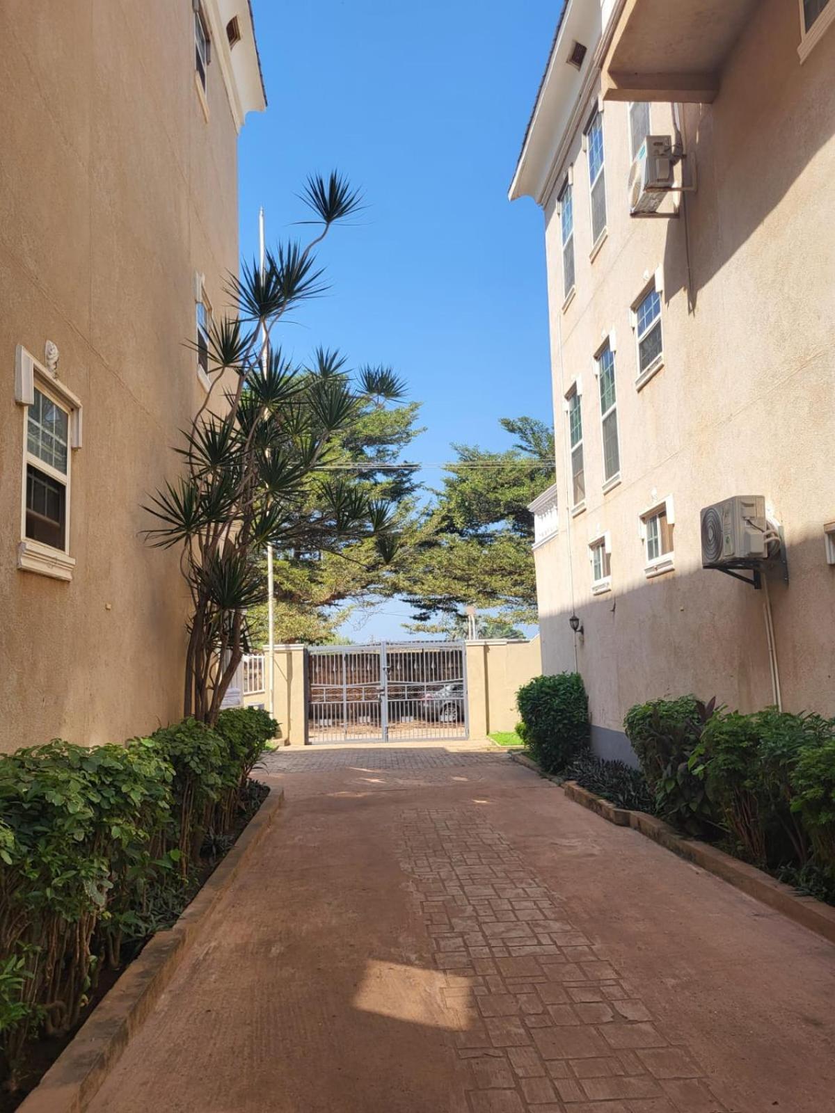 Summer Grove Villa Кололи Екстериор снимка