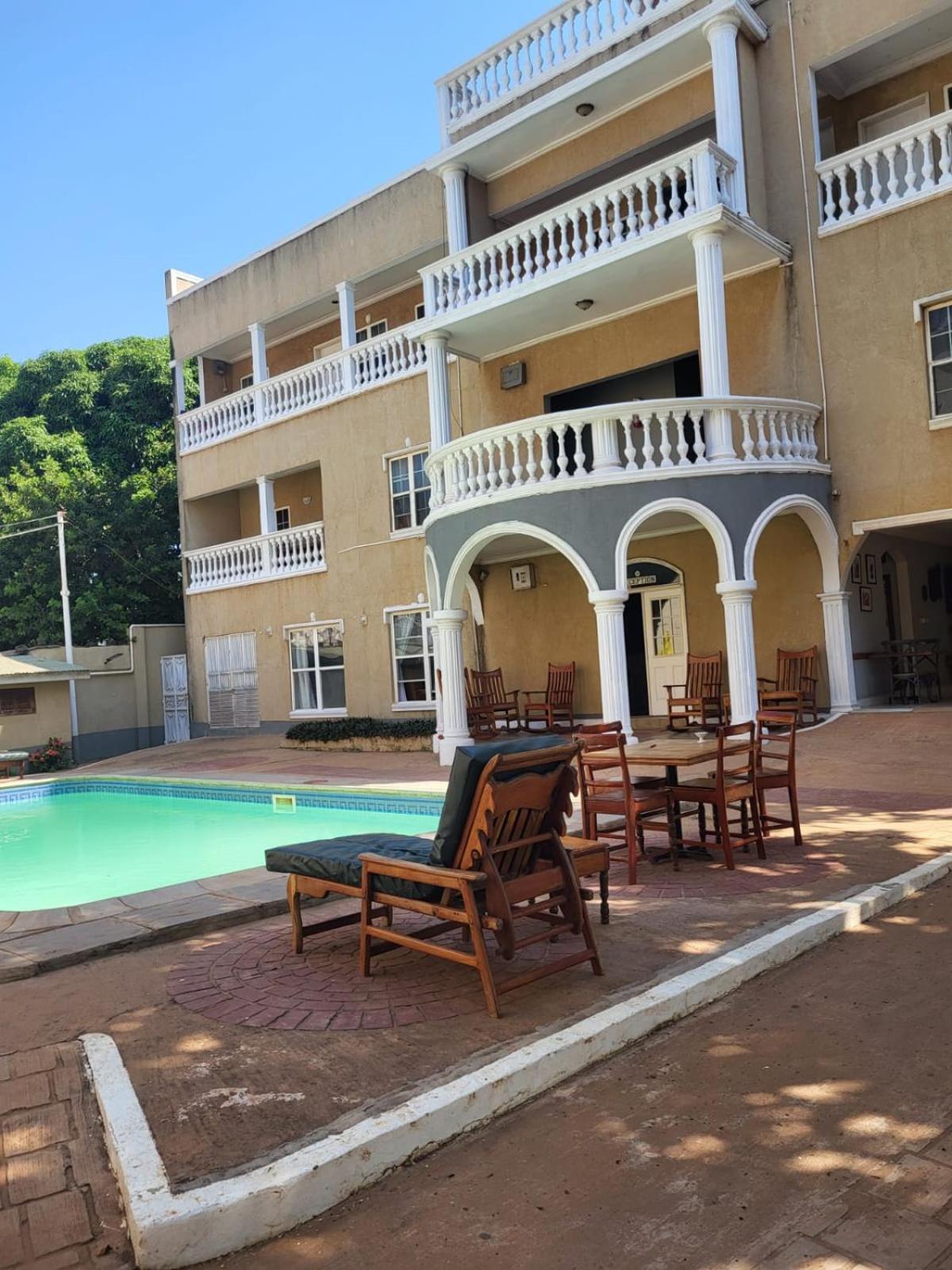Summer Grove Villa Кололи Екстериор снимка